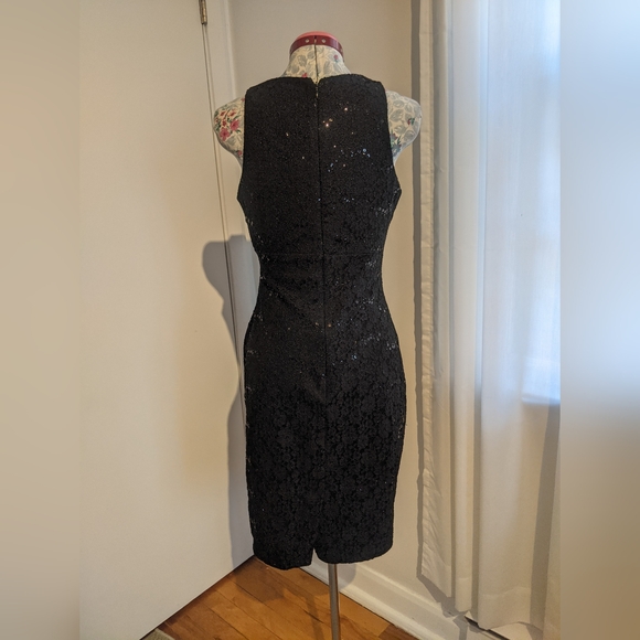 Black lace dress size Small - Picture 11 of 11